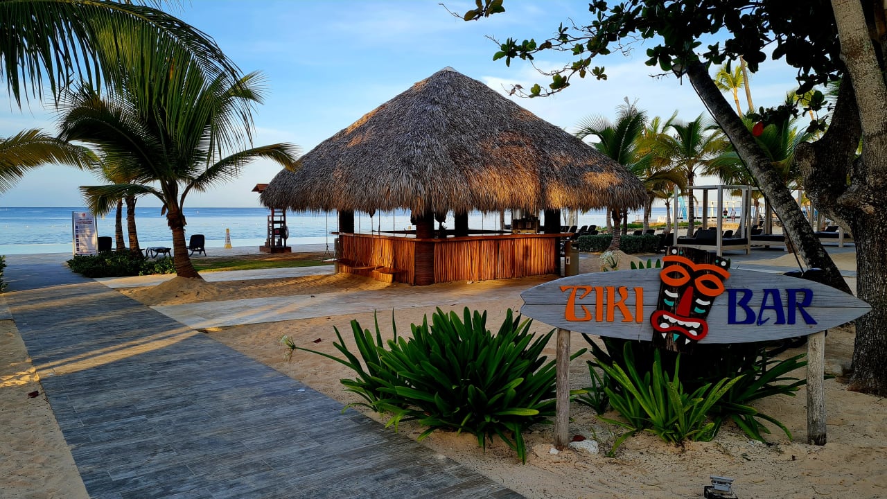 Strand Hotel Viva Dominicus Beach by Wyndham - All Inclusive Resort