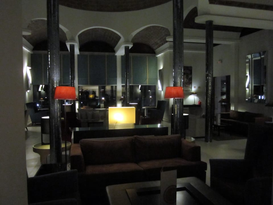 Barbereich Ozadi Altura Beach Resort