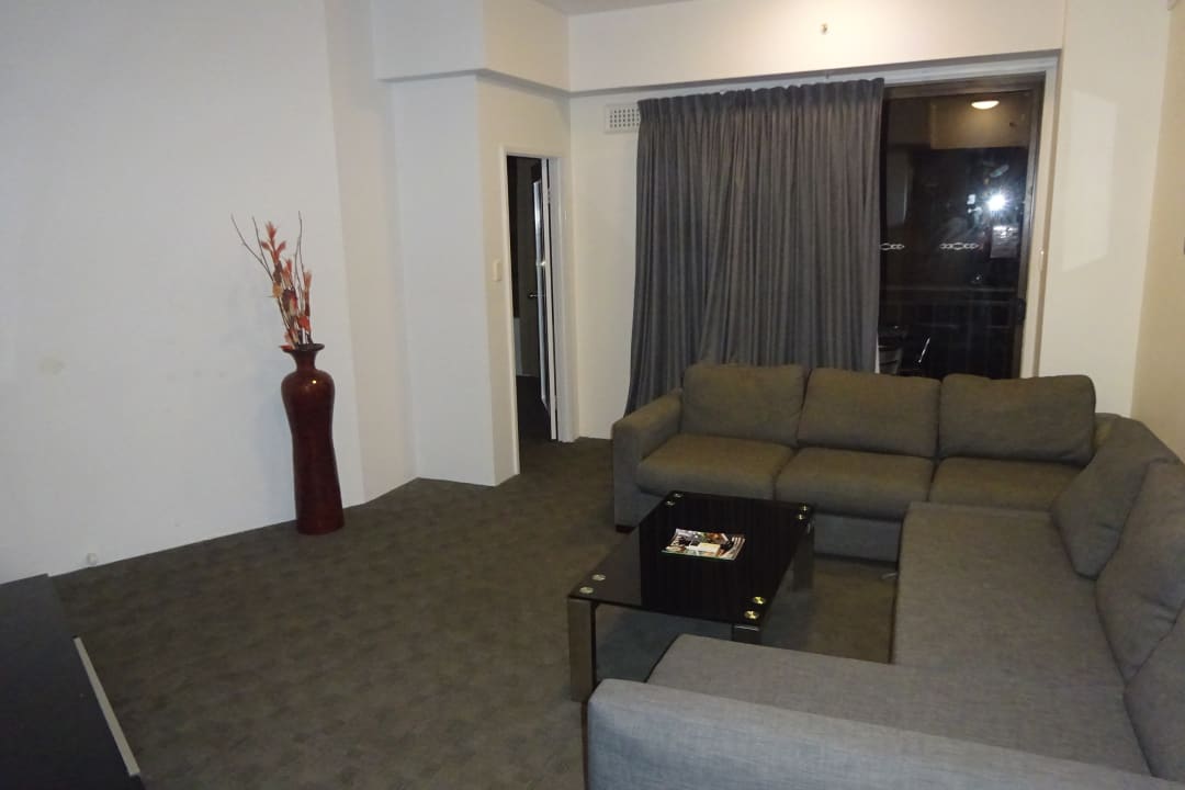 Zimmer Aarons All Suites Hotel