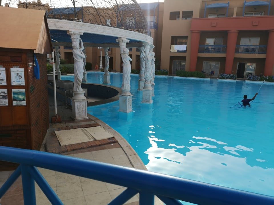 Pool Hotel Titanic Palace