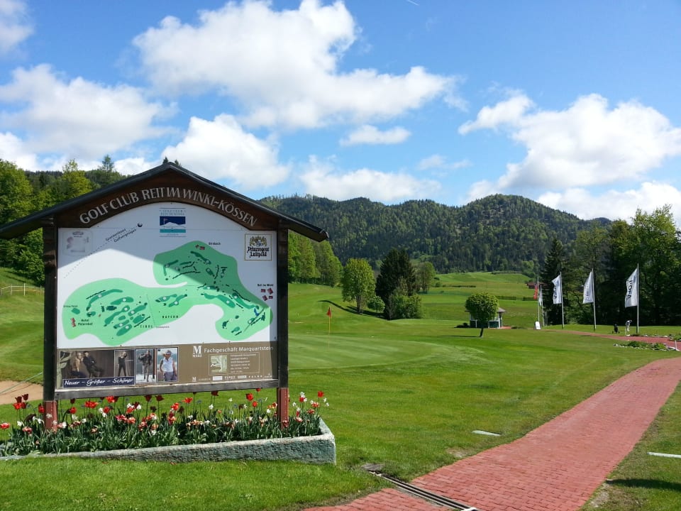 Golfplatz direkt am Hotel Wohlfühlresort Peternhof