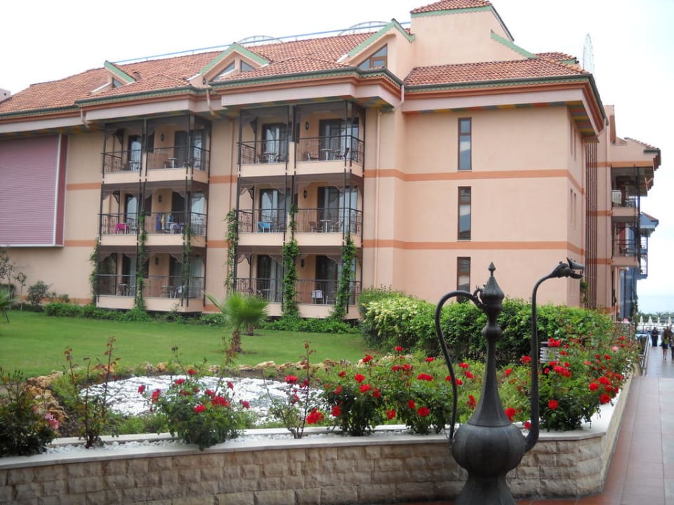 Rose Haus Hotel Turan Prince