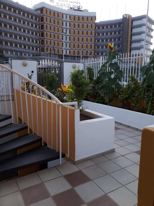 Gartenanlage Apartments Karina