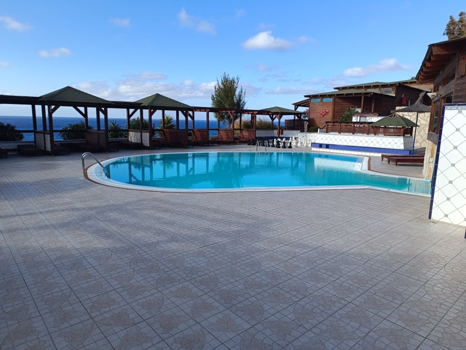 Pool Marina Playa Suite Hotel