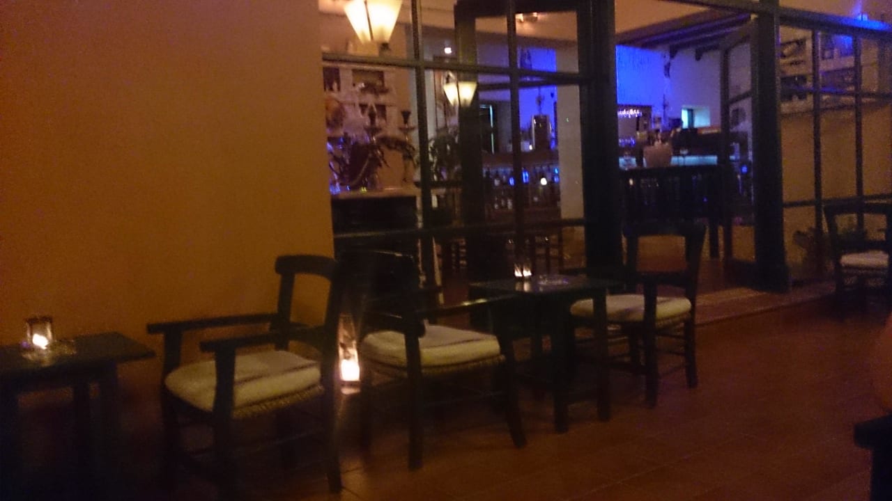 Weinbar Anissa Beach & Village