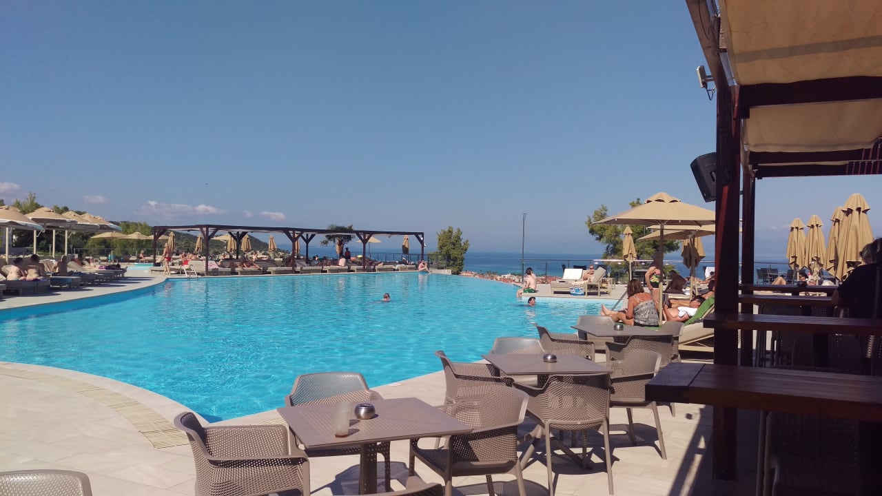 Gastro Alia Palace
