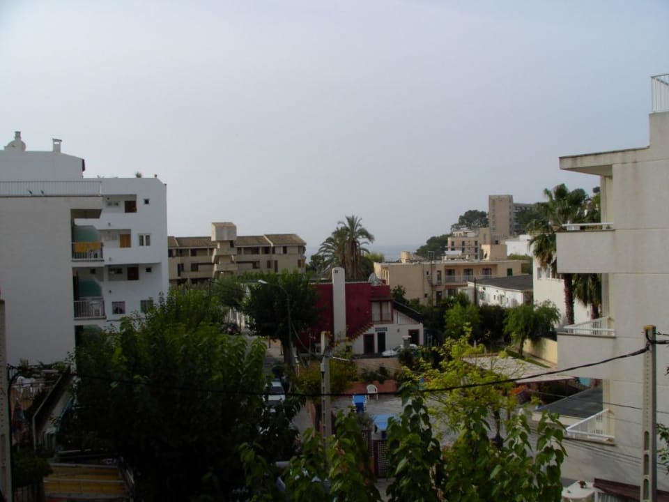 Blick vom Balkon Richtung Strand Hostal Villa Cati