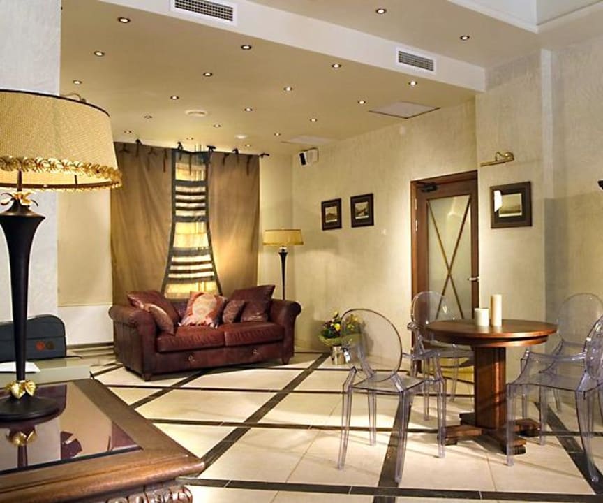 Lobby The Brothers Karamazov Hotel