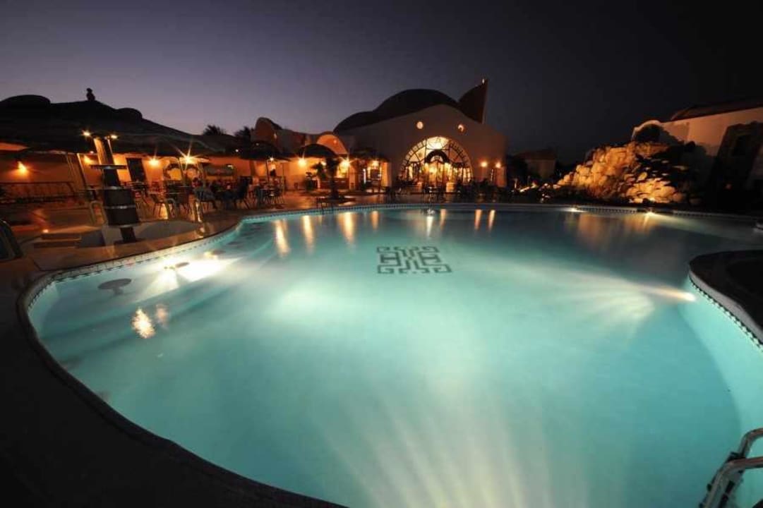 Swimming pool Shams Alam Beach Resort