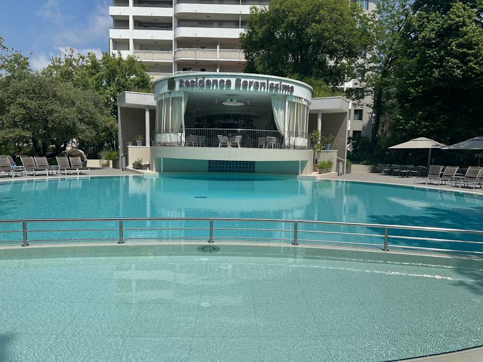 Pool Residence Serenissima