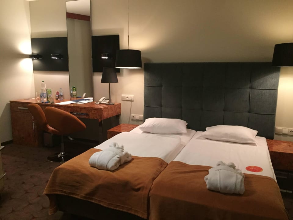 Bett Royal Tulip Sand