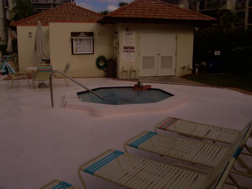 Whirlpool Hotel Land's End