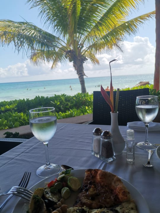 Gastro Akumal Bay Beach & Wellness Resort