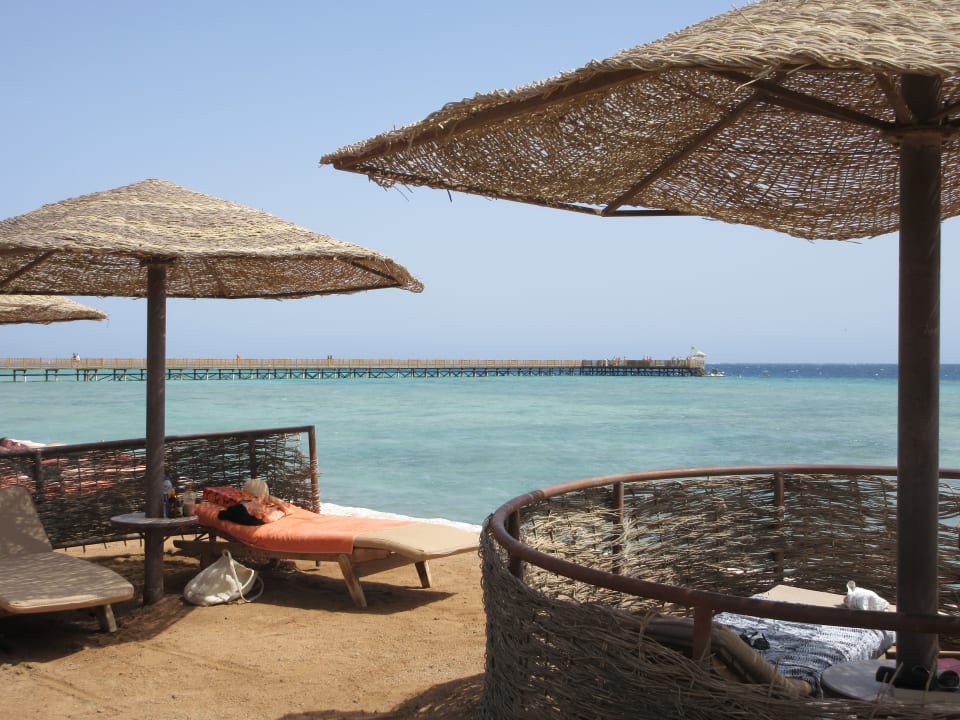 Blick vom Strand zum Steg Grand Makadi