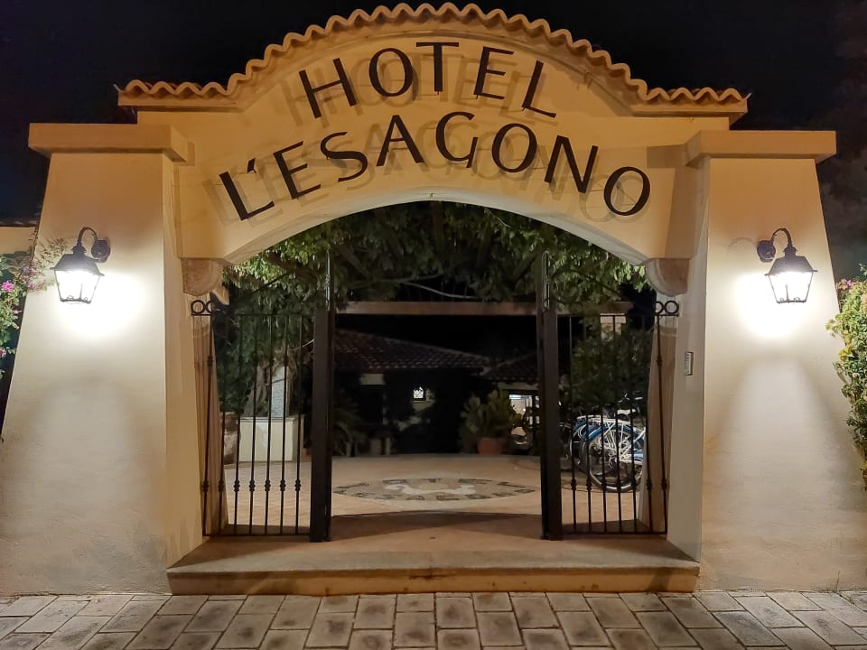 Außenansicht Hotel L'Esagono