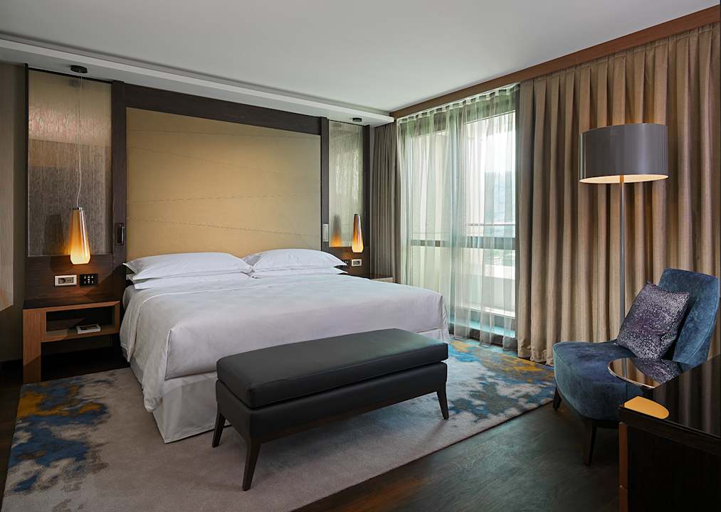 Zimmer Sheraton Grand Tbilisi Metechi Palace