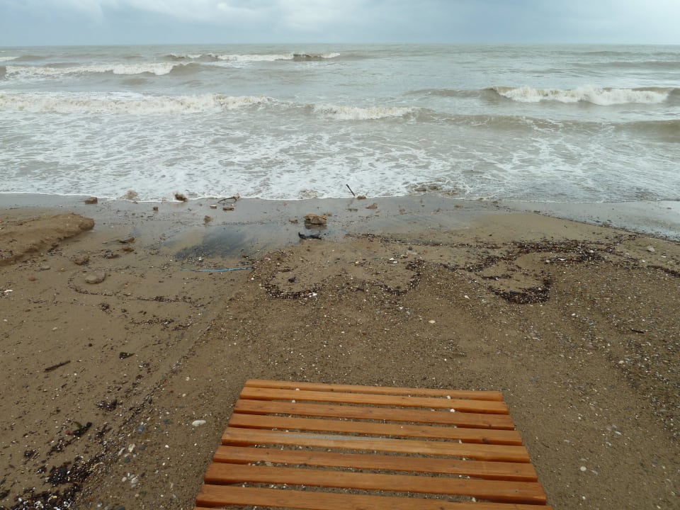 Nach Regen 1 Güral Premier Belek