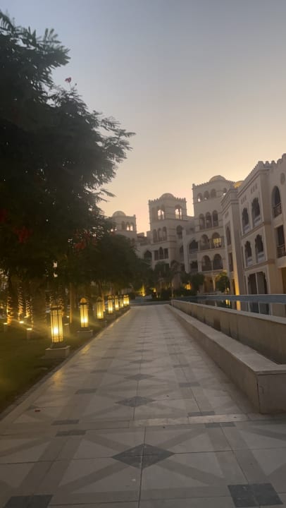 Gartenanlage The Grand Palace - Adults only