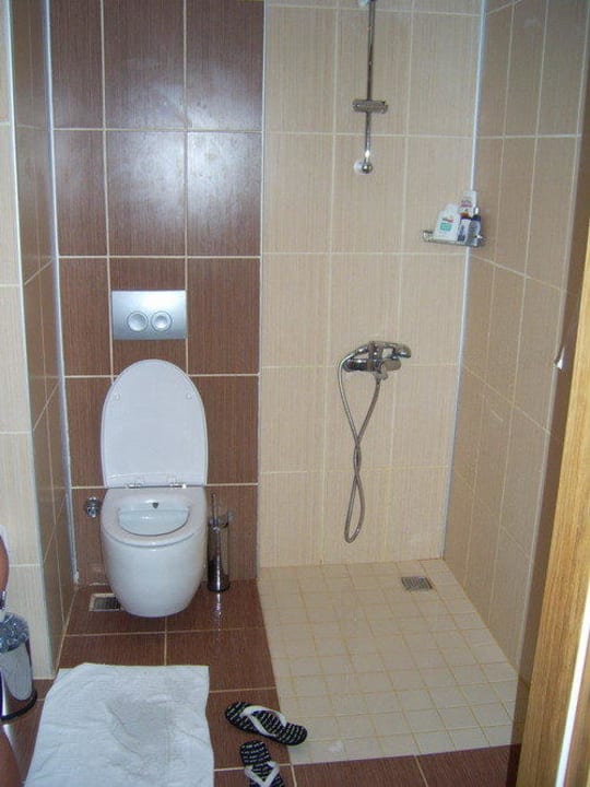 Bad ohne Trennwand zur Dusche Saphir Hotel & Villas