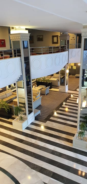 Lobby Bella Resort & Spa