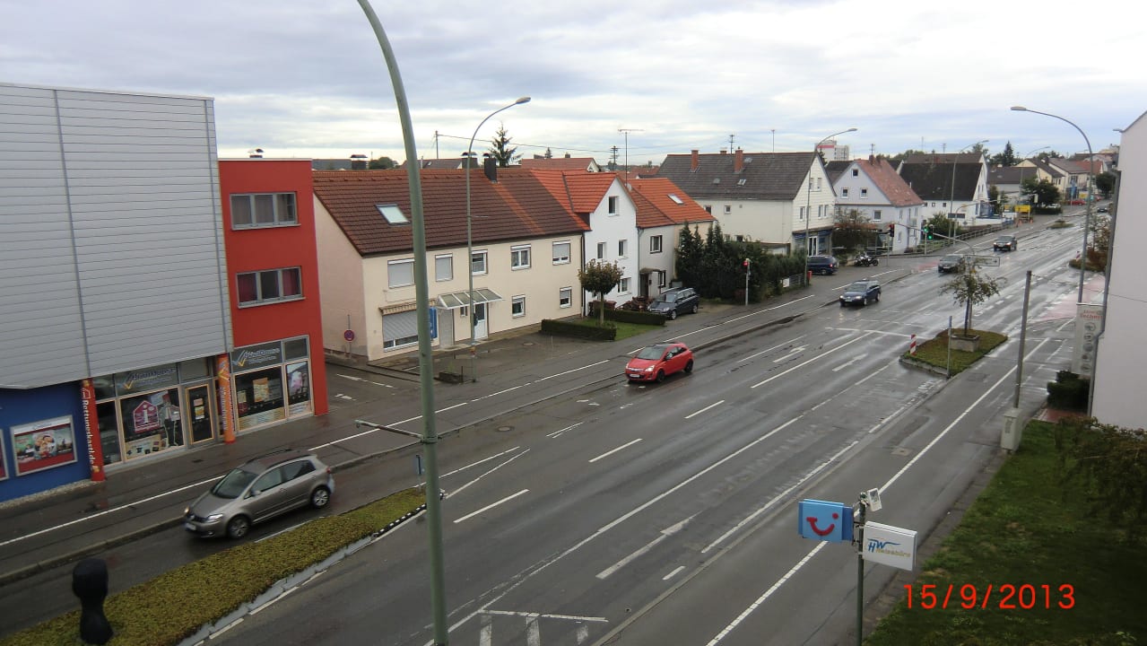 Blick zur Straße 1 ZELLER´s Quartier