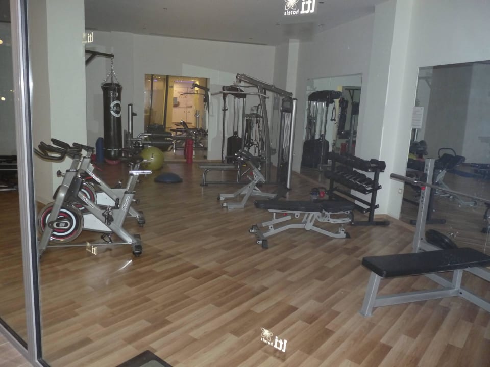 Muscu Asterias Beach Resort