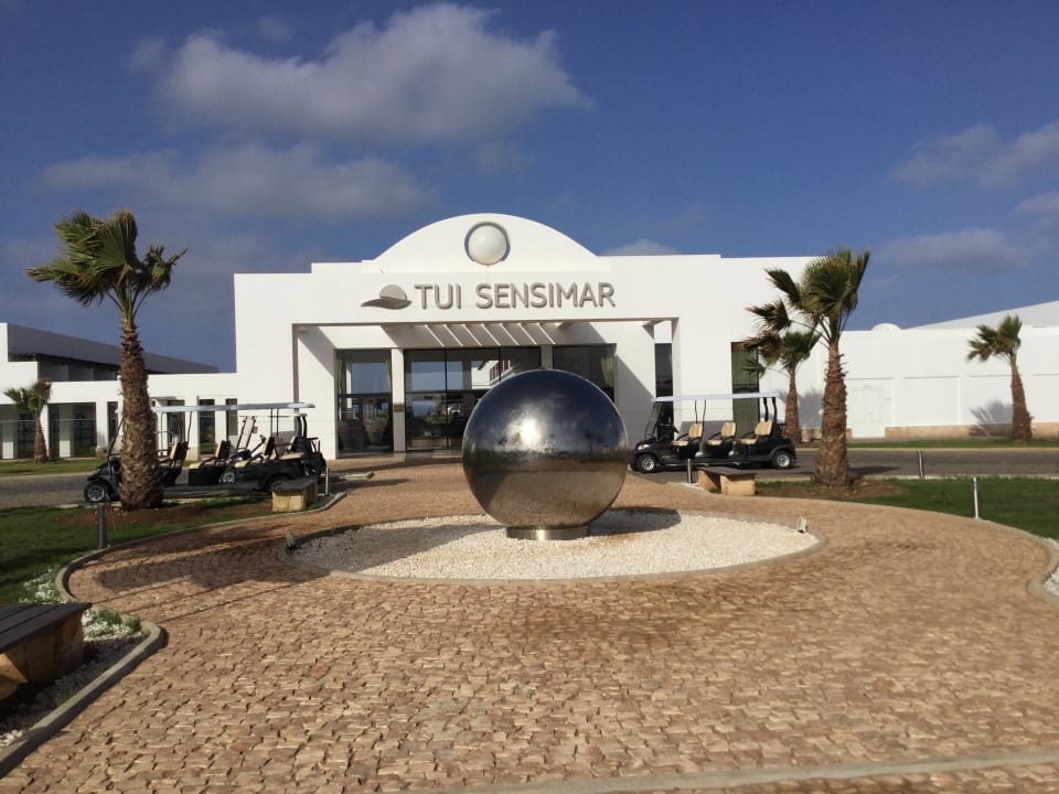 Empfang Meliá Laguna Beach