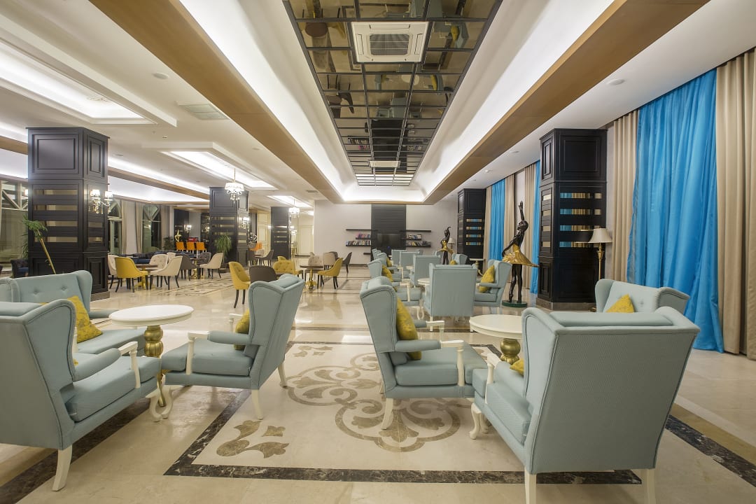 Lobby J'adore Deluxe Hotel & Spa