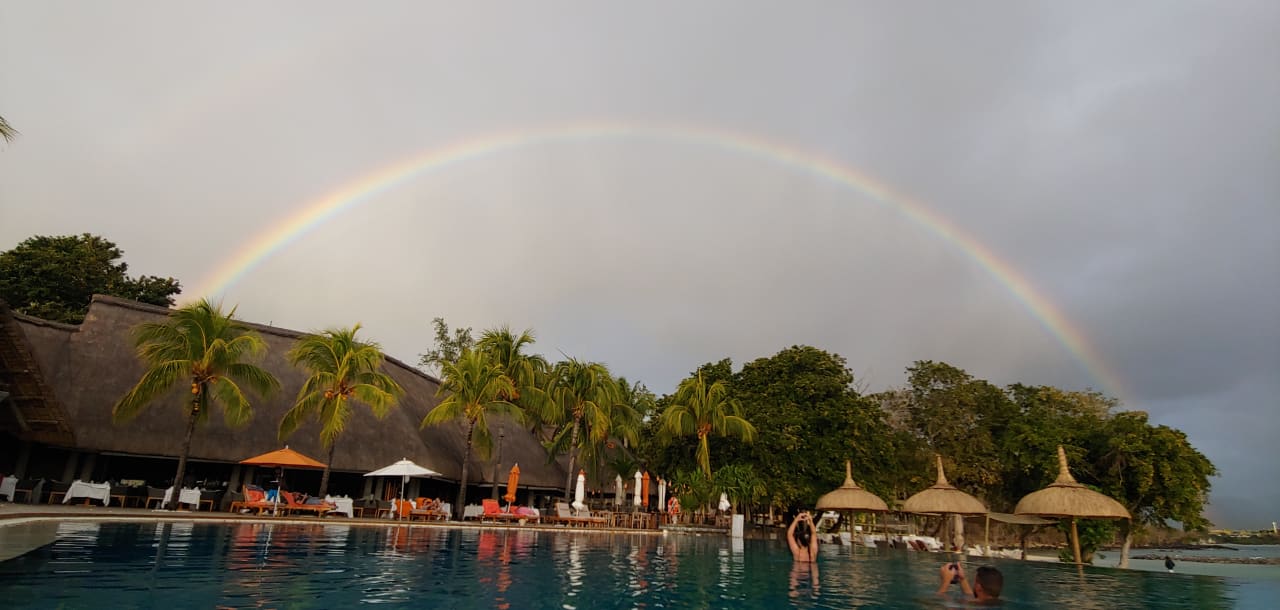 Pool Sands Suites Resort & Spa