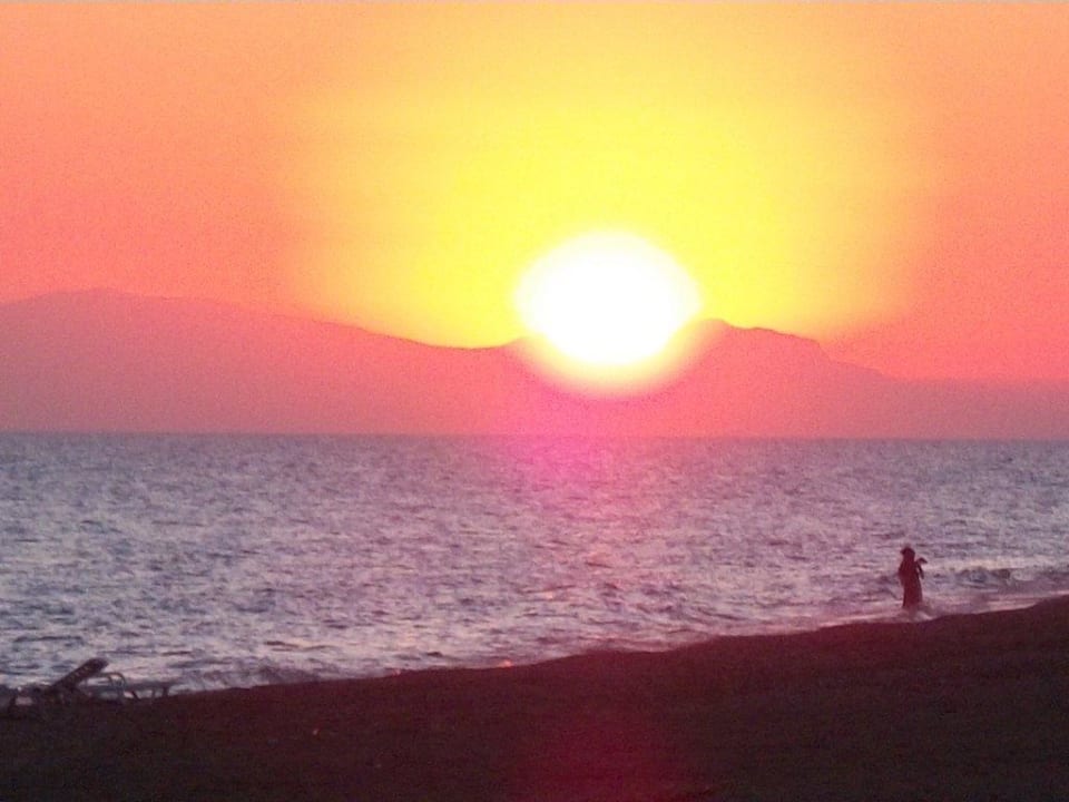 Sonnenuntergang Skys Hotel