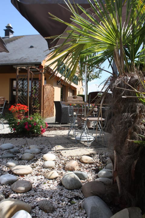 Terrasse Hotel Campanile Tinqueux