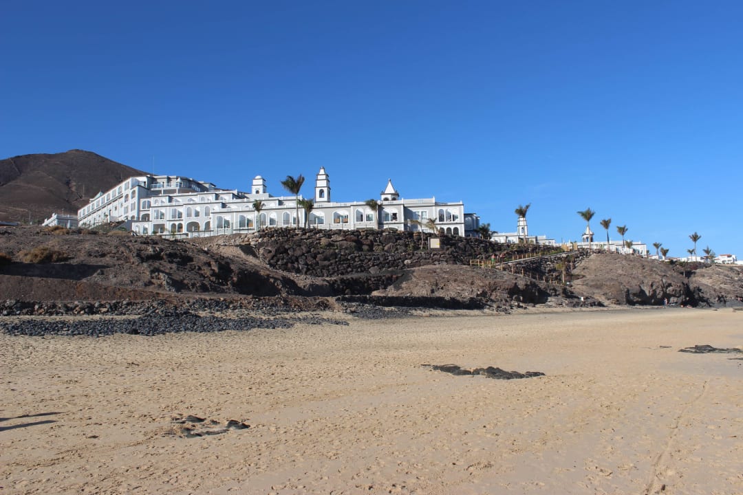 Blick vom Strand aufsHotel Royal Palm Resort & Spa - Adults only