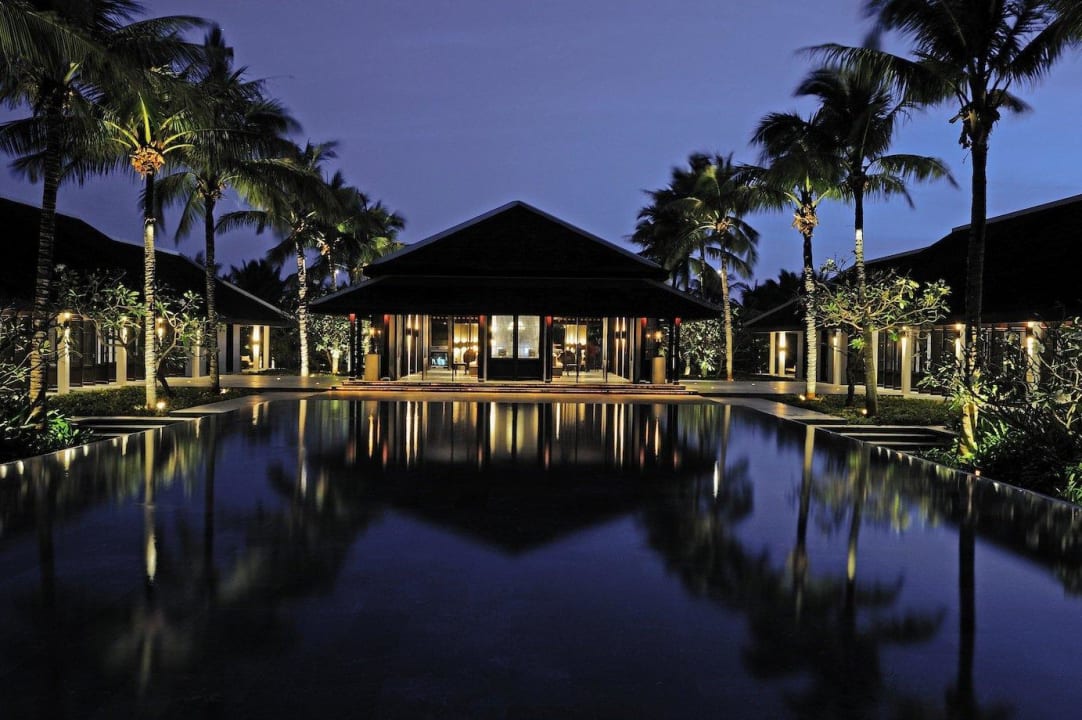 The Lobby/Reception Pavilion Four Seasons The Nam Hai, Hoi An, Vietnam
