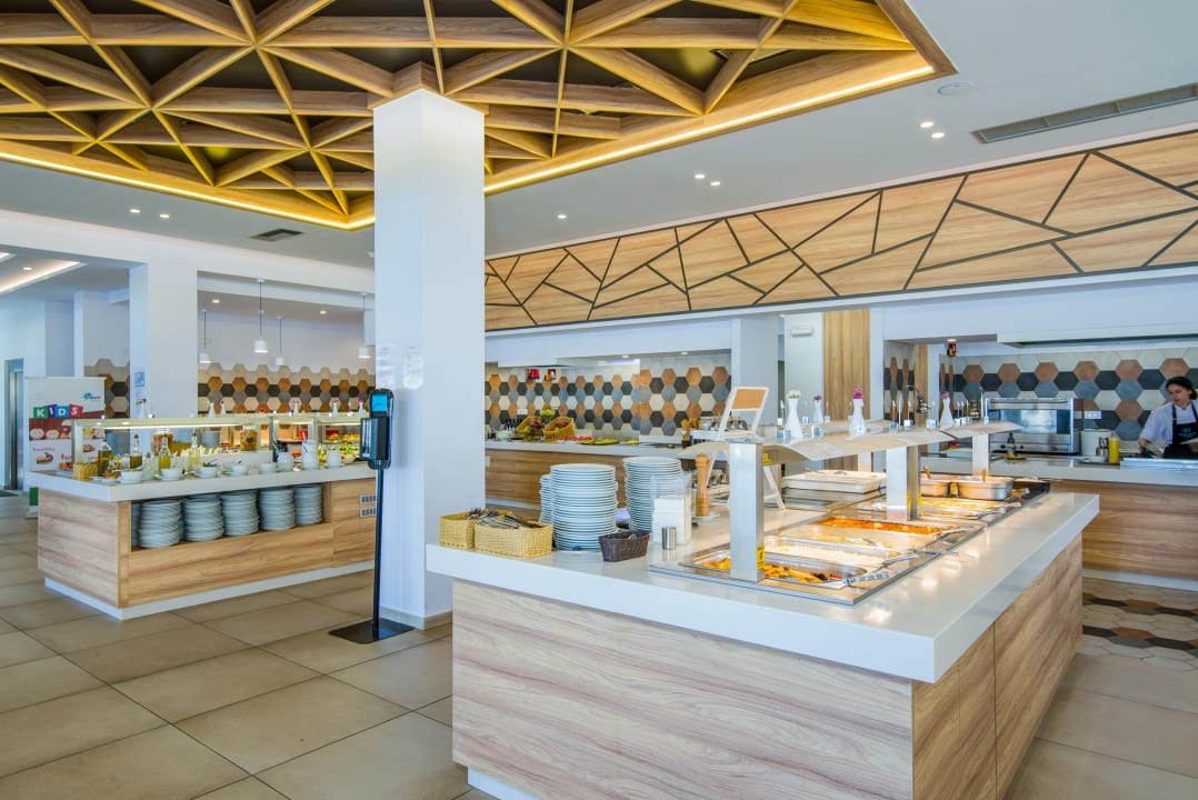 Gastro Kiani Beach Resort Family All Inclusive
