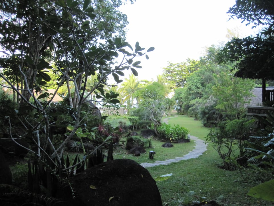 Weg zum Strand Khaolak Paradise Resort
