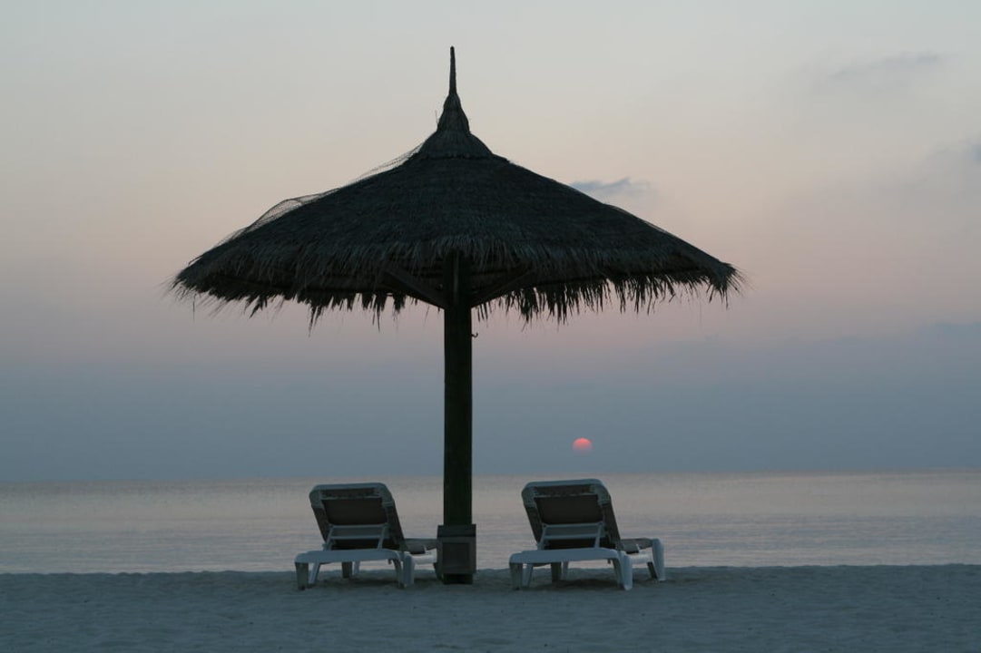 Sonnenuntergang Veligandu Maldives Resort Island