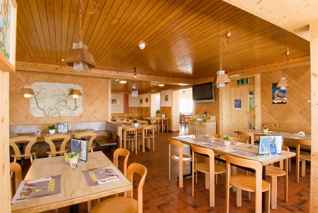 Gastro Berggasthaus Zanuz