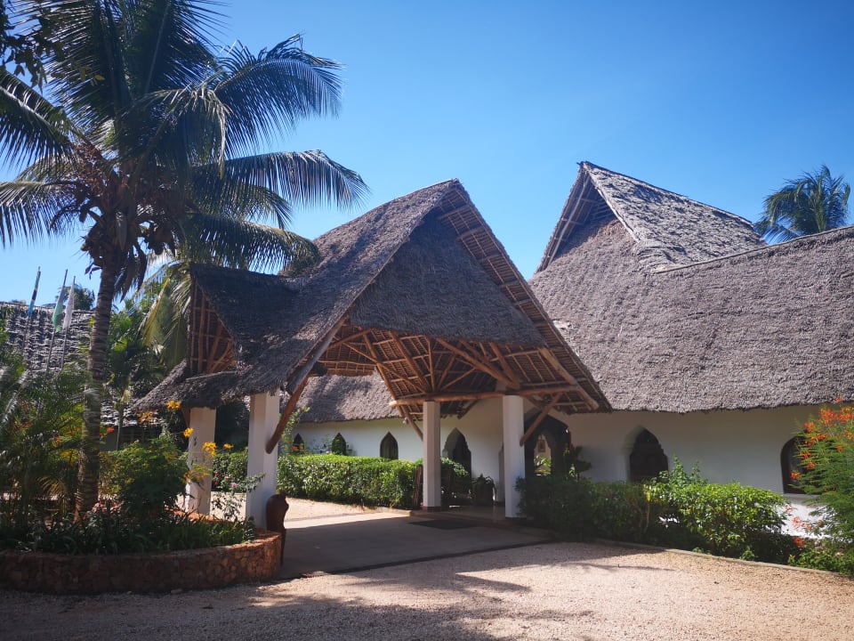Außenansicht Sultan Sands Island Resort & Spa