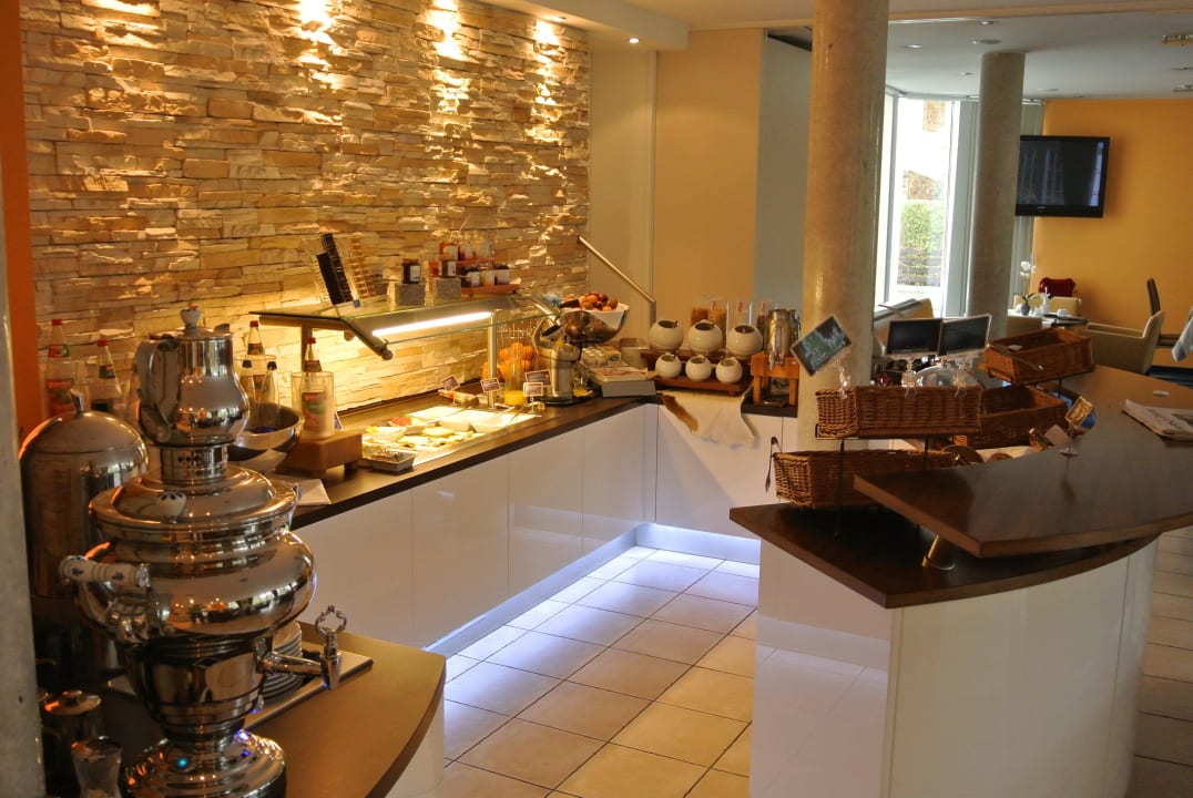 Frühstücksbuffet BLOCK Hotel & Living
