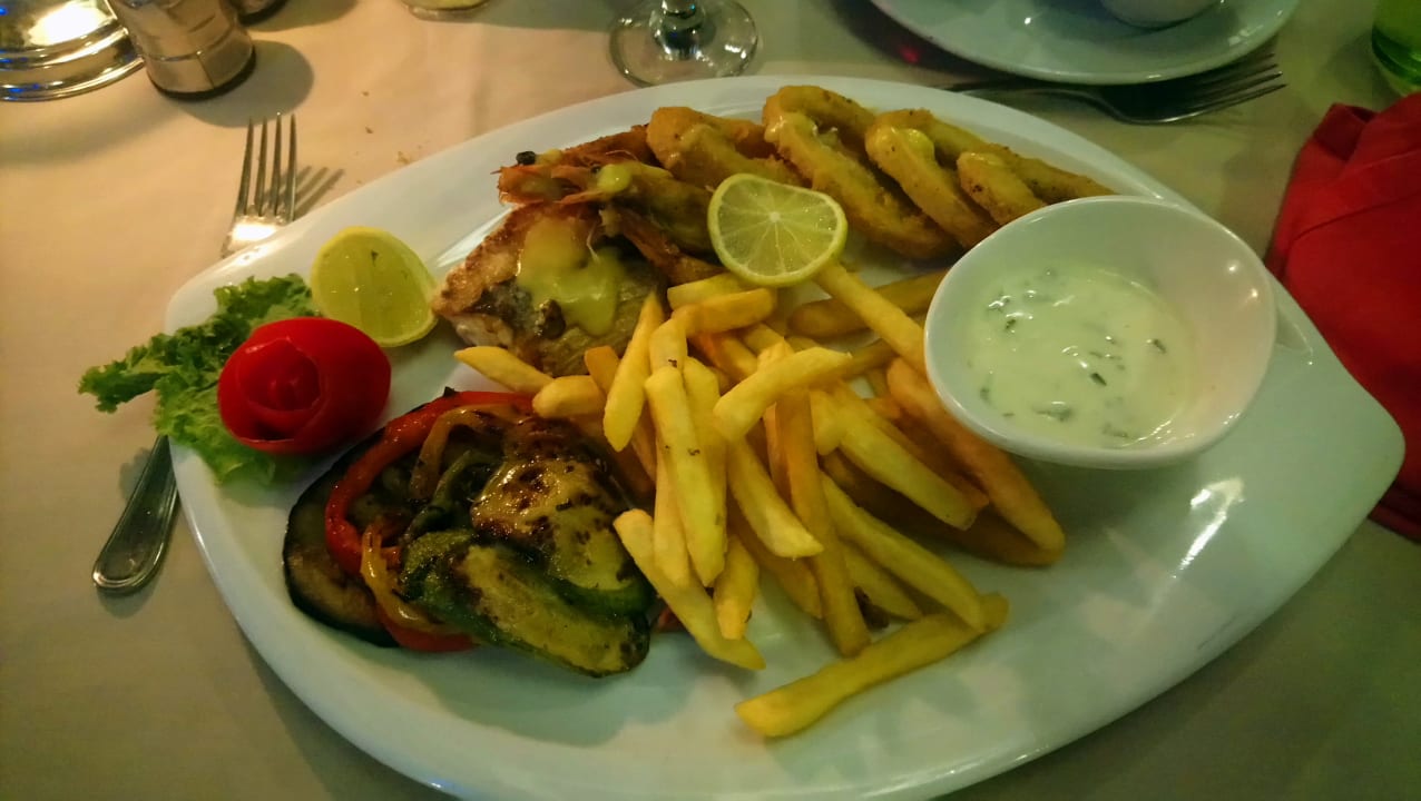 Gastro Brayka Bay Resort