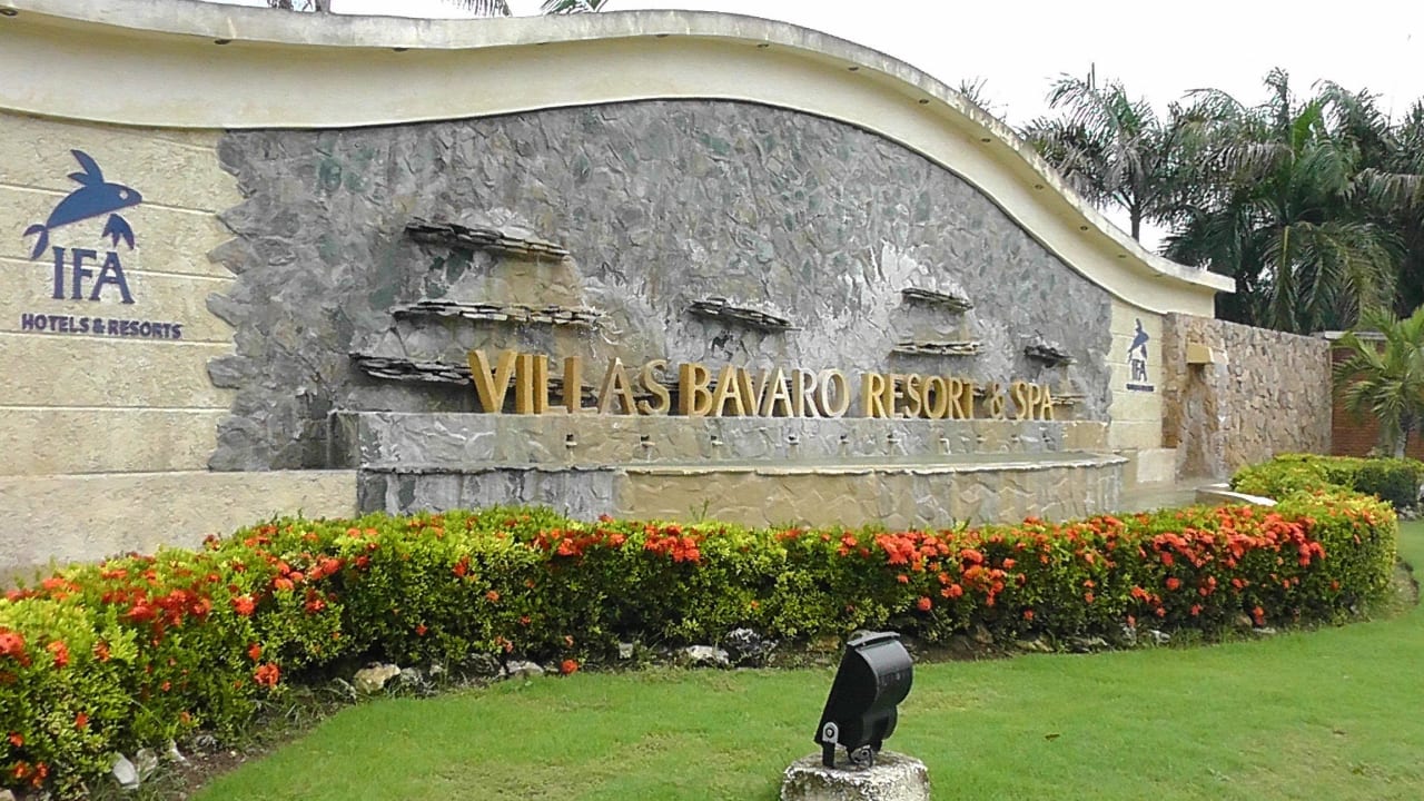 Eingang Villas Bavaro Resort & Spa