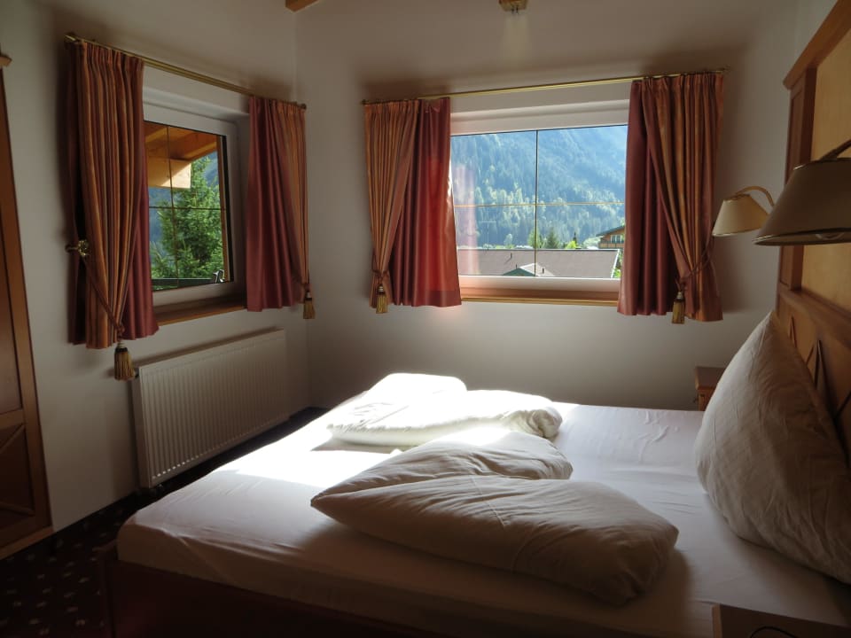 Schlafbereich Betten in Herzform Der Kleinwalsertaler Rosenhof