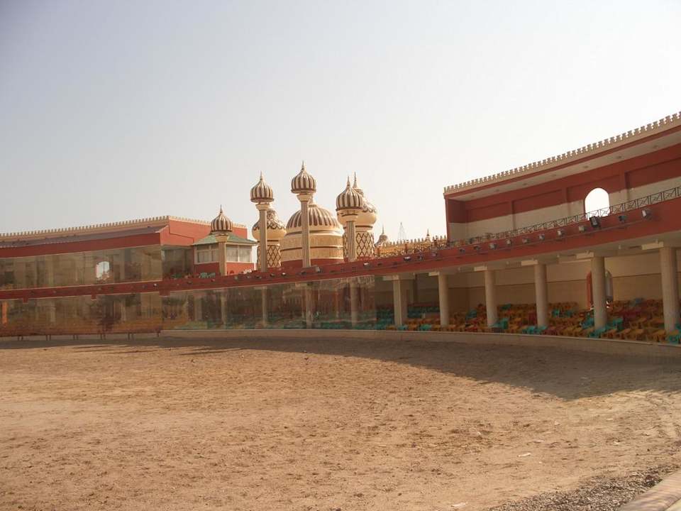 Theater im Hotel Pickalbatros Alf Leila Wa Leila Resort - Neverland Hurghada