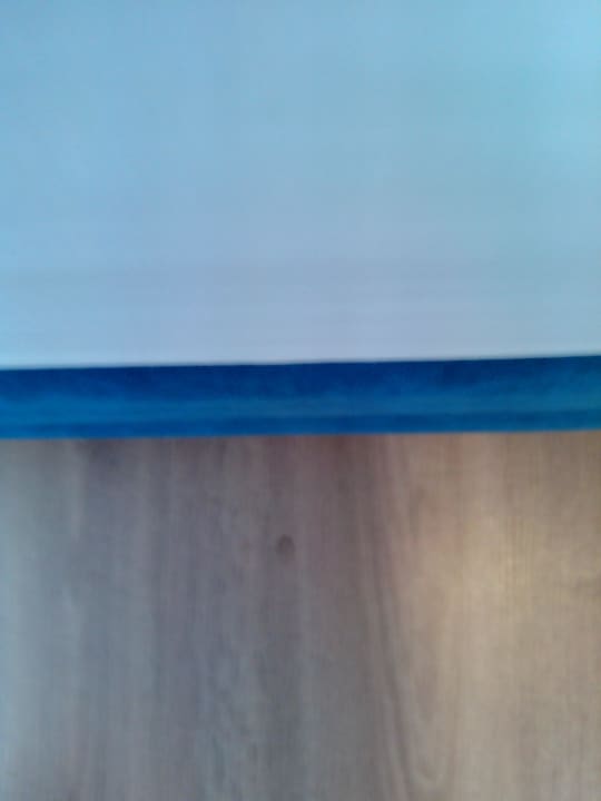 Der Fleck nach 14 Tagen immer noch da Dream World Resort & Spa