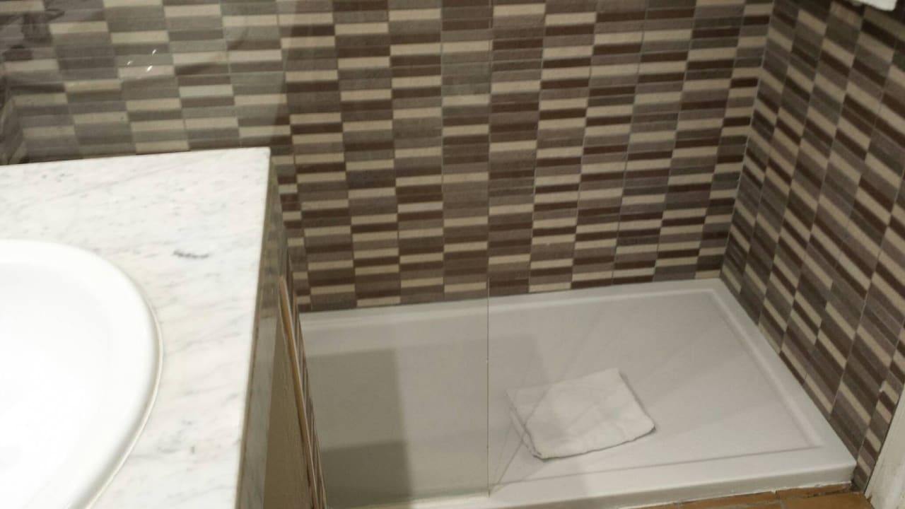 Schönes, helles Duschbad LABRANDA Bahía y Villas Fañabé