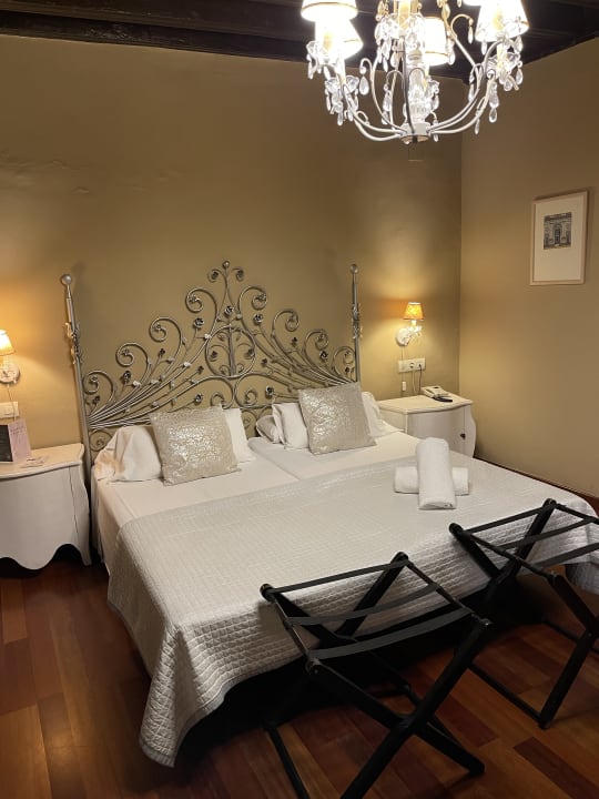 Zimmer Hotel Palacio de Mariana Pineda