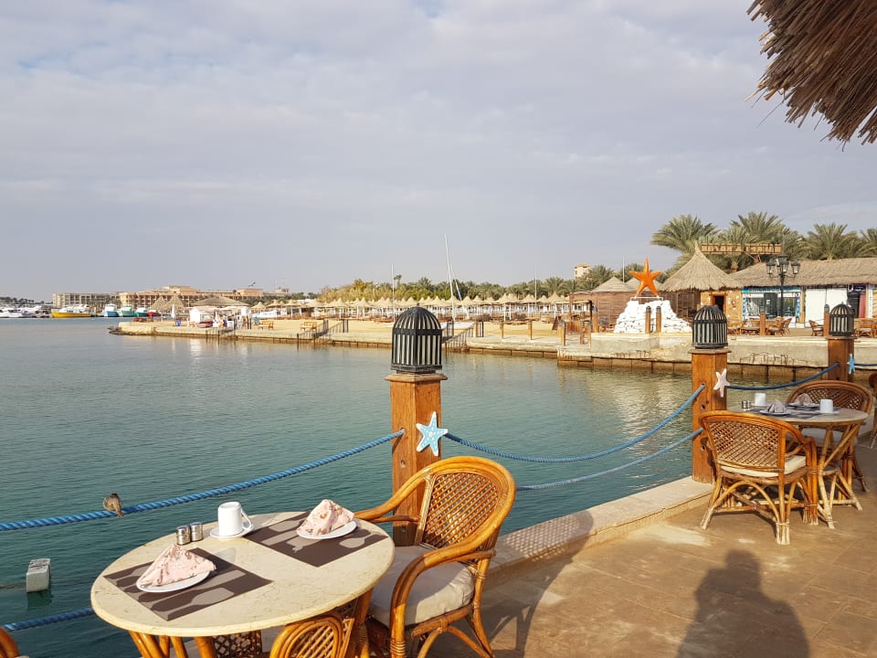 Gastro Siva Grand Beach