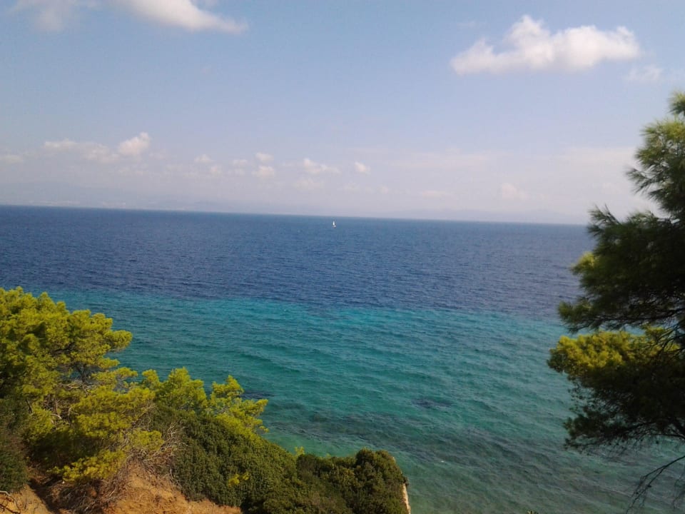 Von den Klippen am Strassenrand Hotel Chrousso Village