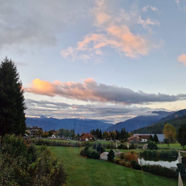 Gartenanlage SONNENBERG | Panorama Dolomites Wellbeing