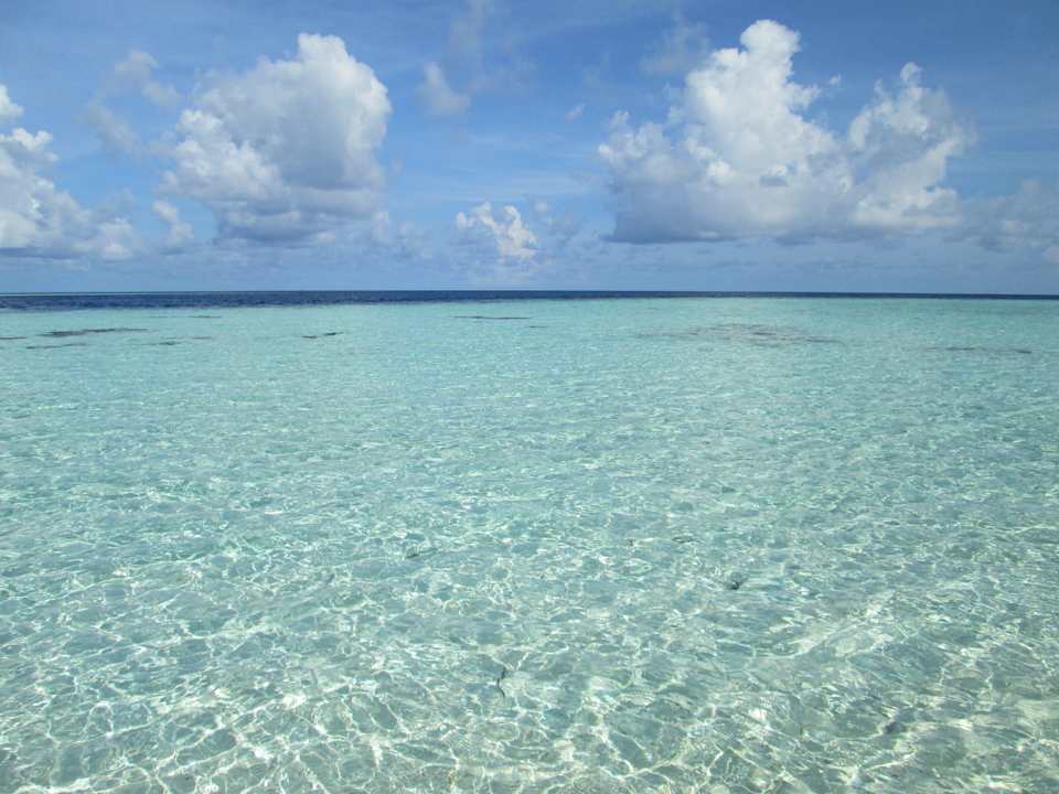 Glasklar Biyadhoo Island Resort